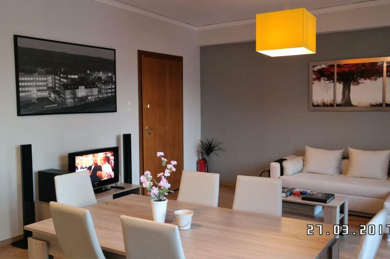Comfy Apartment With Acropolis View Athens Exterior photo